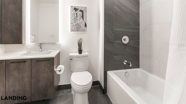 Photo - 632 Howard Rd SE Unidad 836