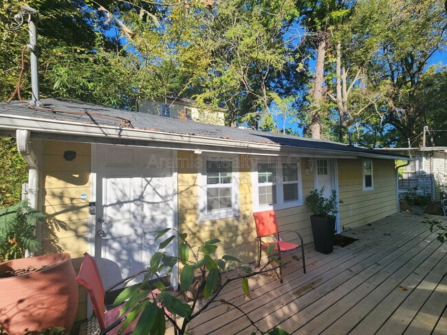 Building Photo - 1064 Curran St NW Unit D