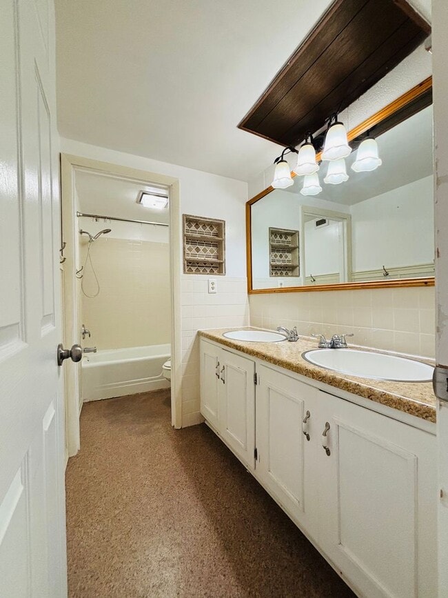 Photo - 904 Brightwood Manor Dr
