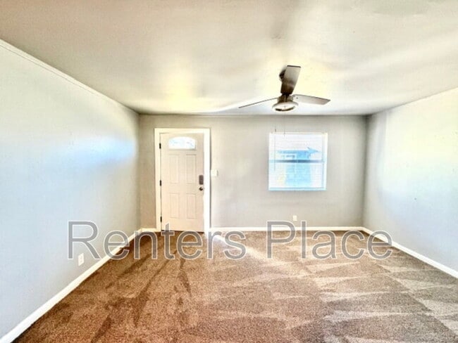 Photo - 2915 E Easton St Unit #C