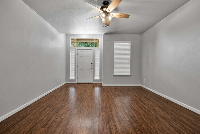 439 Dandelion Bend