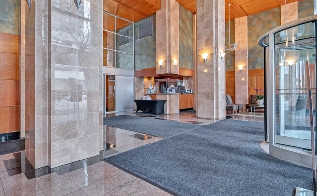 Photo - 1122 N Clark St Unit 1510