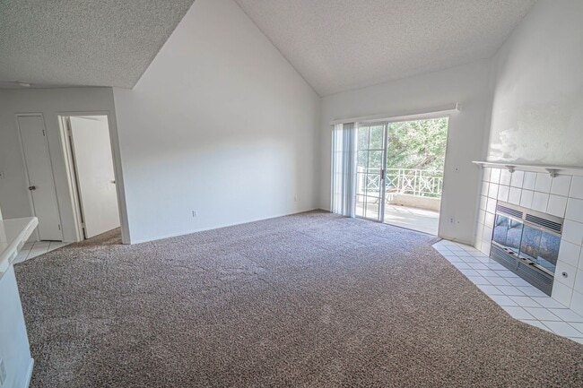 Photo - Santa Fe Double Primary Condo in Valencia! Unit 276