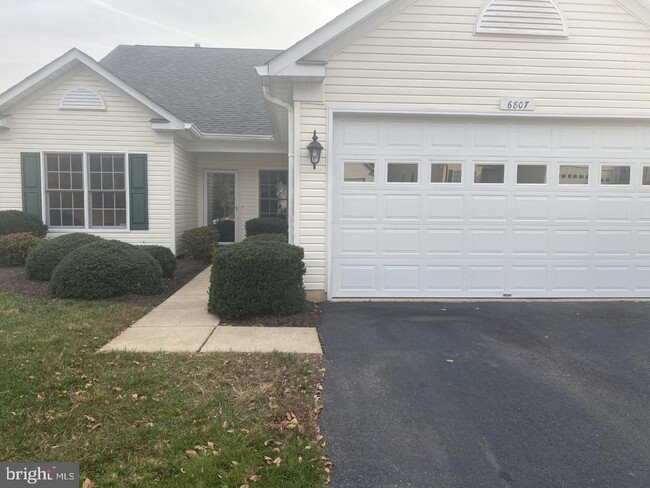 Building Photo - 6807 Winthrop Ct Rental