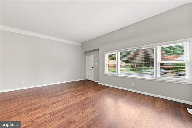 Photo - 176 Juniper Rd