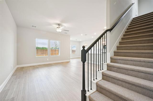 Photo - 718 London Town Ln