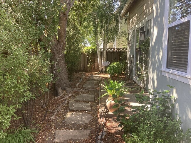 Photo - 204 Roosevelt Terrace
