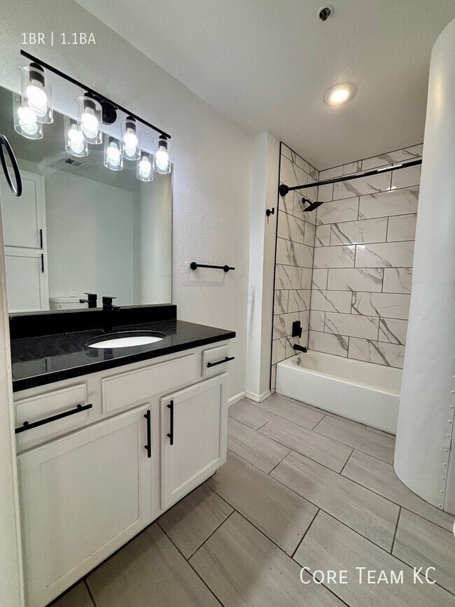 Photo - 202 W 5th St Unit 101