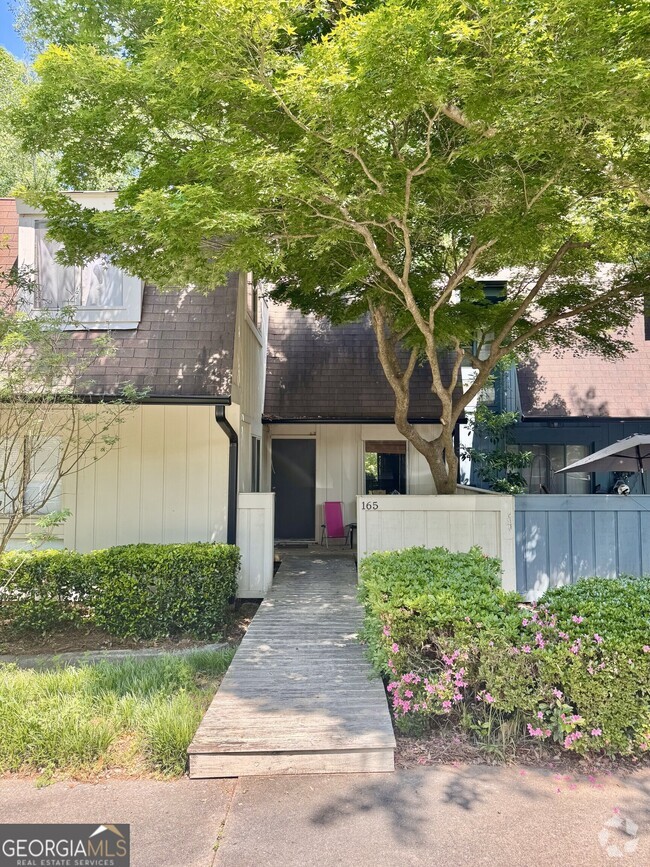 Building Photo - 165 Woodstone Dr Rental