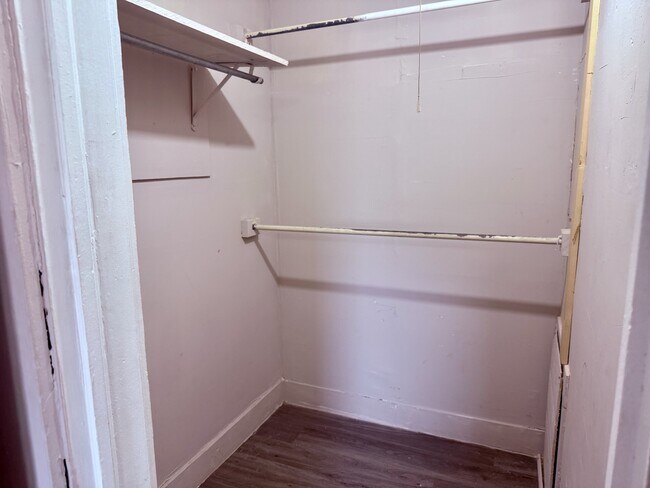 Photo - 1709 47th St