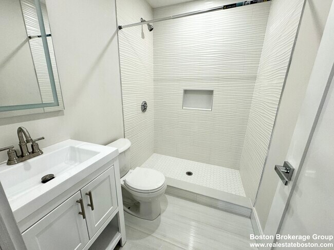 Photo - 72 Belden St Unit 2