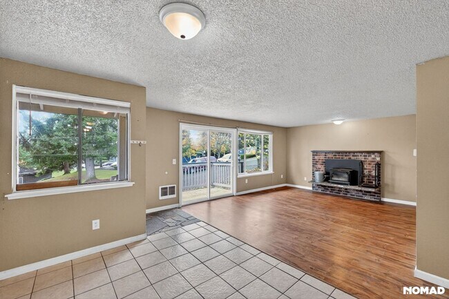 Photo - 1106 Walnut St