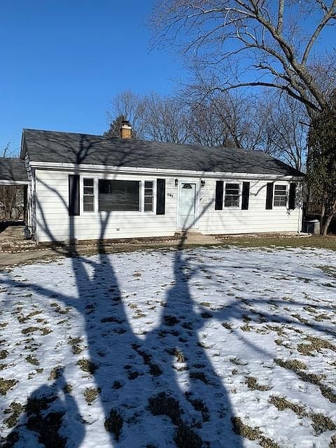 Photo - 582 Hitchcock Ave