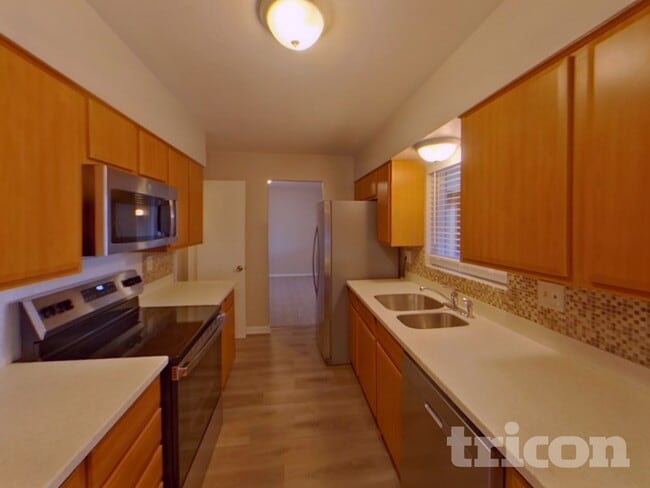 Photo - 5060 Barcelona Way