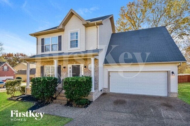 Photo - 811 Royal Oaks Dr