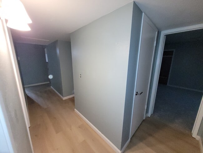 Building Photo - 1605 Scott Pl