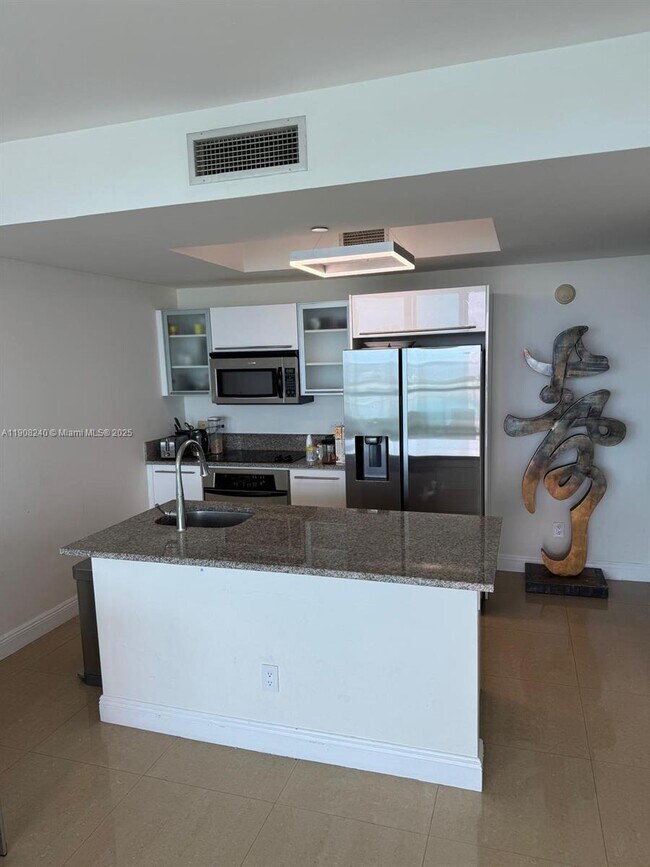 Photo - 888 Biscayne Blvd