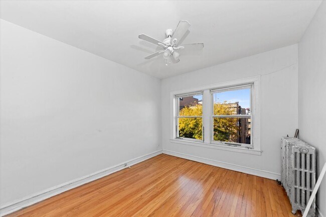 Photo - 3449 N Elaine Pl Unit #401