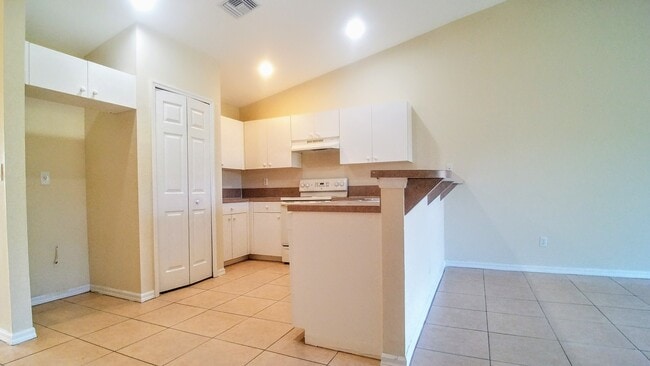 Photo - 4530 24th St SW