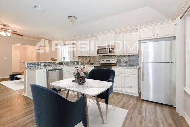 Photo - 2513 Kirkley St