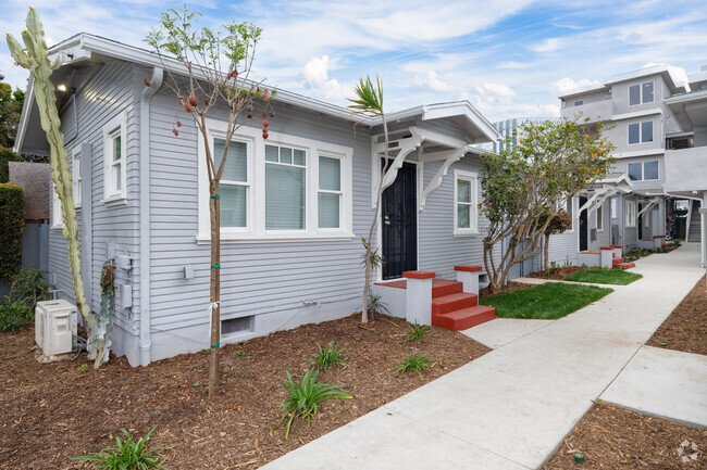 Building Photo - Welcome to The Gardens on Bancroft – Where... Rental