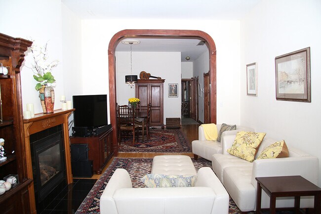 Photo - 857 W Newport Ave Unit 3