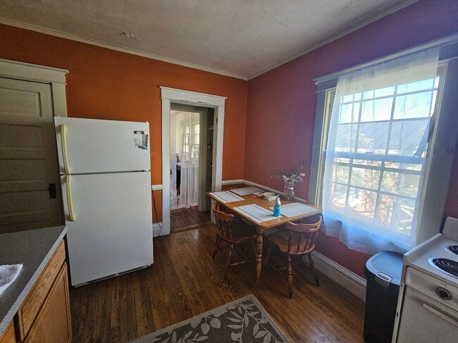 Photo - 306 S Jefferson St Unidad C