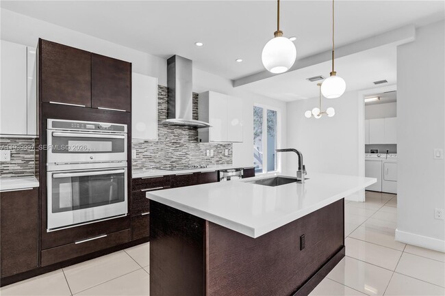 Photo - 6410 NW 105th Pl