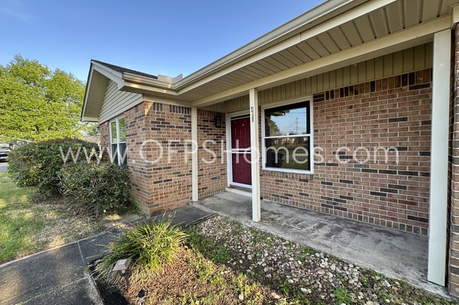 Photo - Move-in Special w/ Signed Lease by April 15