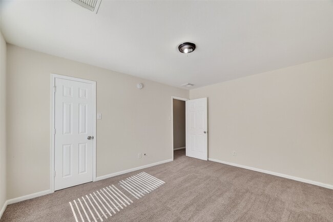 Photo - 2708 Calico Creek Ln