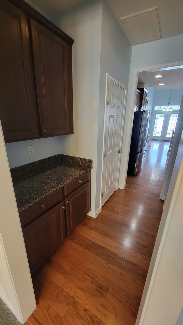 Photo - 4 Bed, 3.5 Townhome in Five Forks is Avail...
