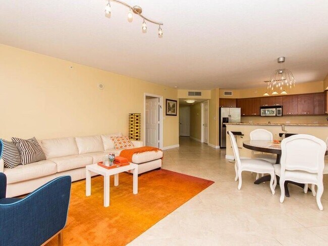 Photo - 2001 N Ocean Blvd Unidad 202