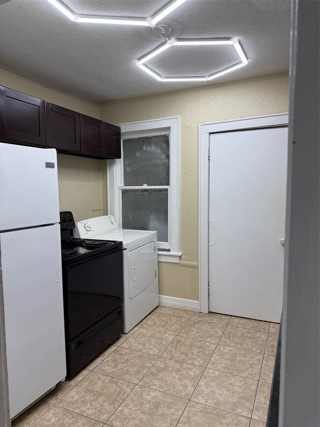 Photo - 5106 Jackson St