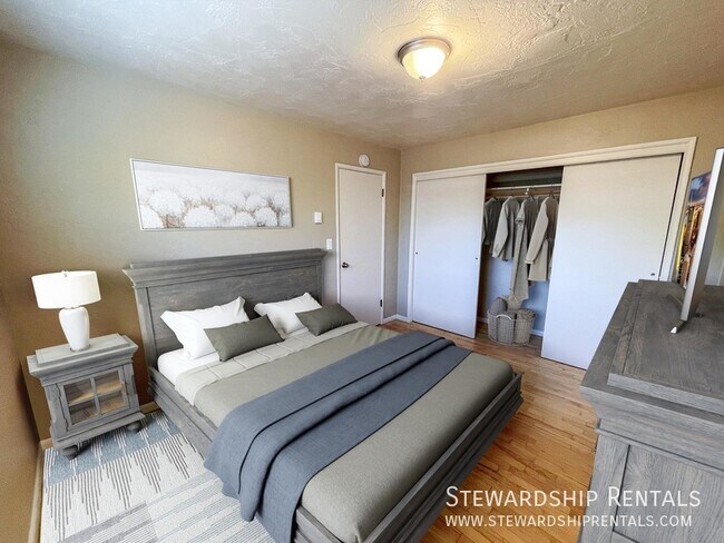 Photo - 2120 W 18th Ave