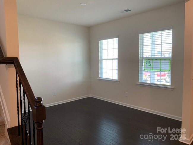 Photo - 143 Wrangell Dr