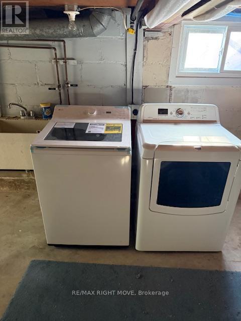 Photo - 377 Barrie Rd