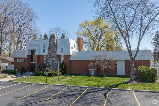 Leasing Office