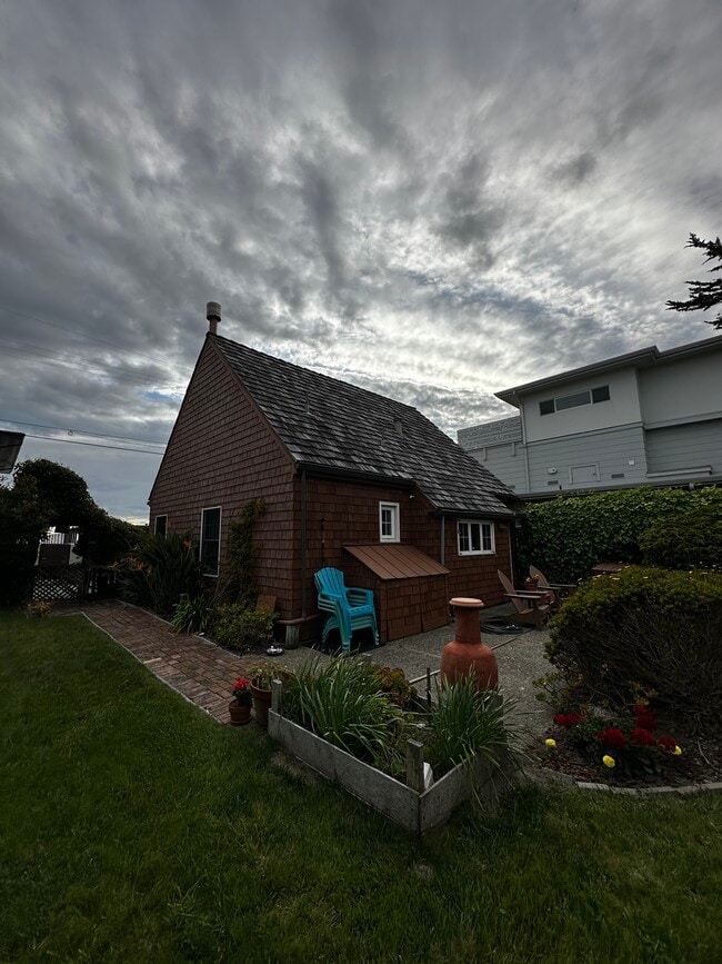 Photo - 2861 S Palisades Ave
