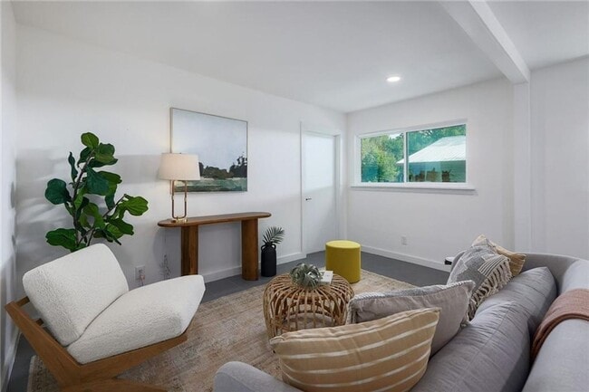 Photo - Remodeled 3X2 North Campus For August Unit #A