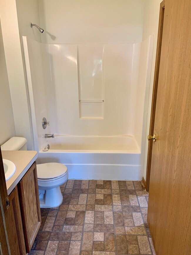 Walden Apartments Wellington, OH