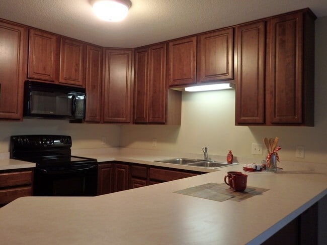 Photo - Courtwood Village I
