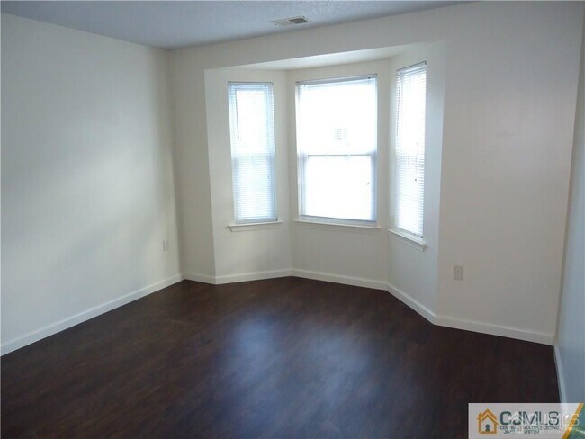 Photo - 80 Goodwin Dr