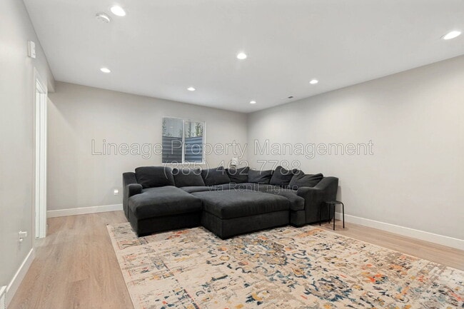 6311 W Antelope Flt Wy