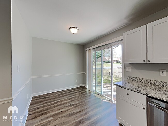 Photo - 4901 Craigwood Dr