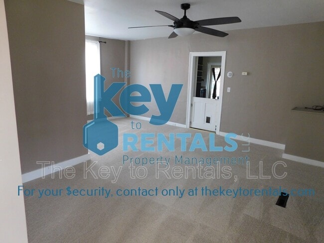 Photo - 321 N Main St