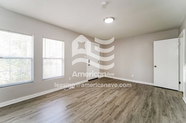 Photo - 3174 Charleston Dr