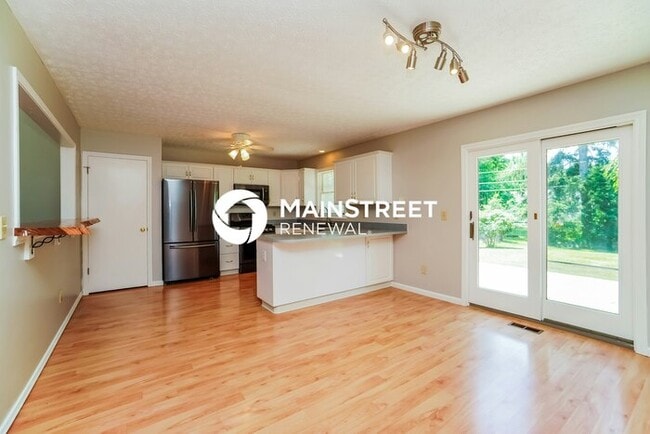 3 Bedroom Pet-Friendly Home in Westerville, OH with Main Street Renewal