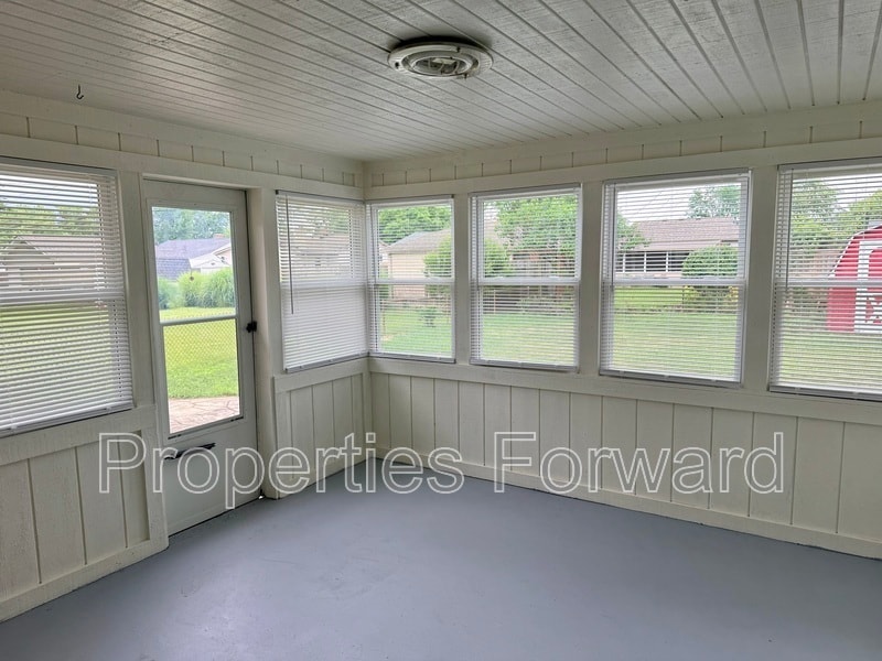 Photo - 4330 Ashgrove Dr