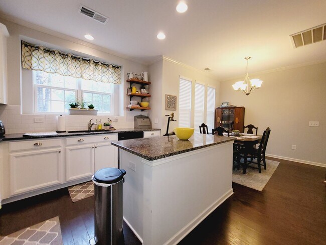 Photo - Great end unit in Waters Edge! Master on the main!