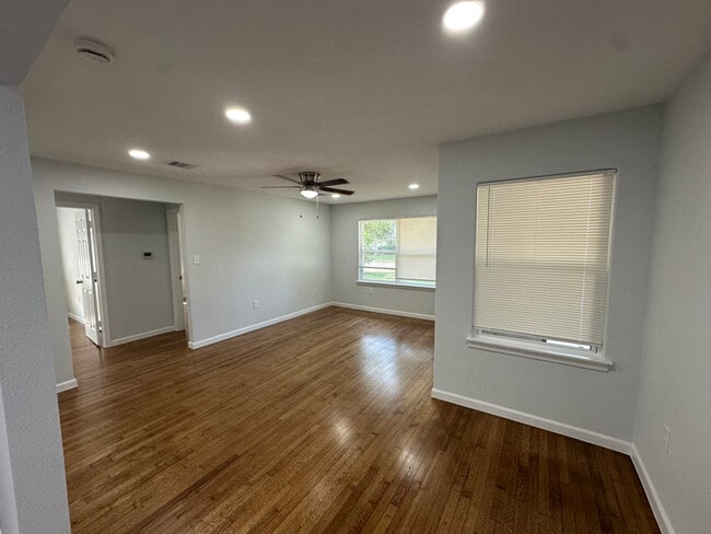 Photo - 224 Birch St